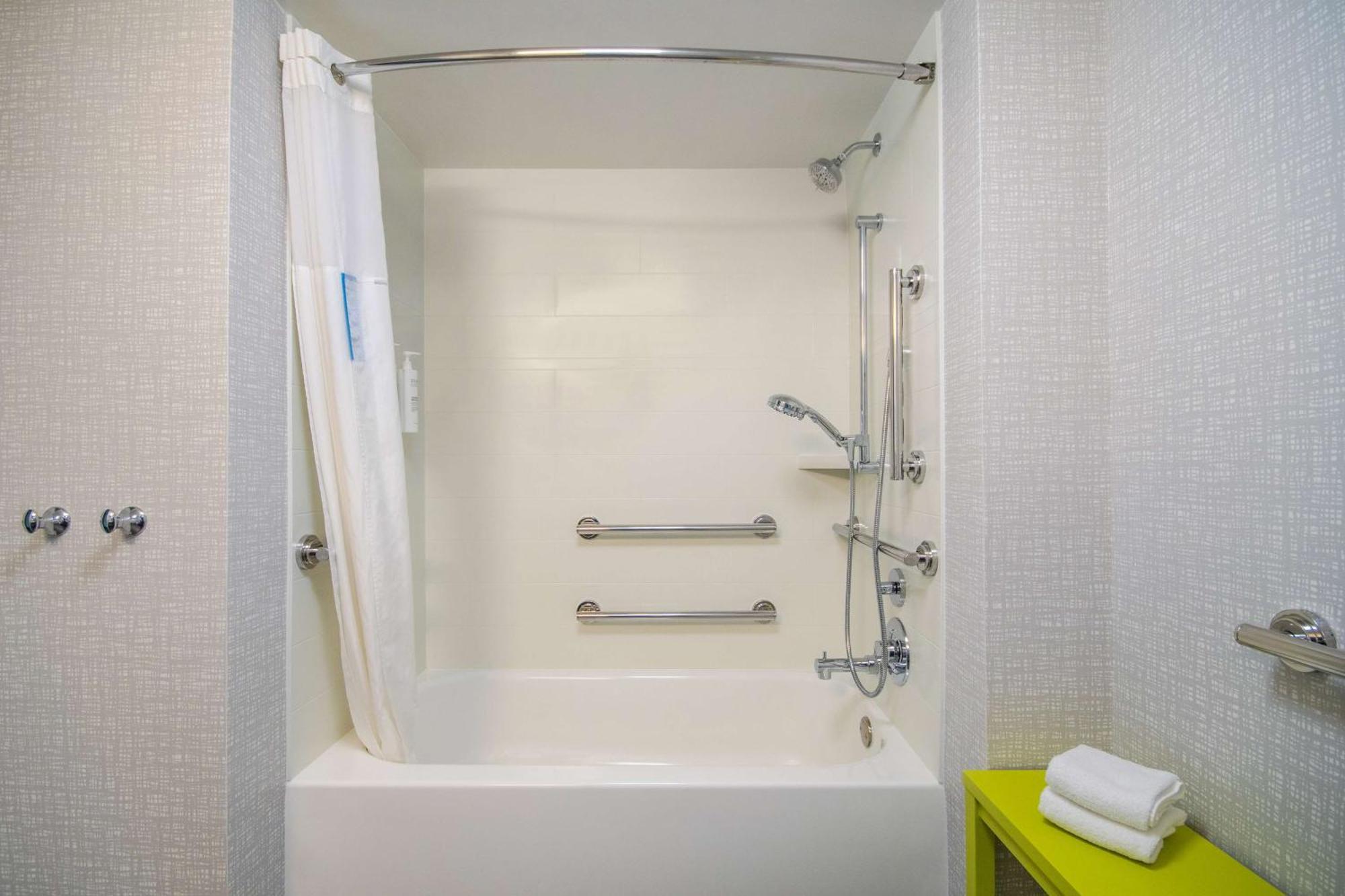 Hampton Inn East Aurora מראה חיצוני תמונה