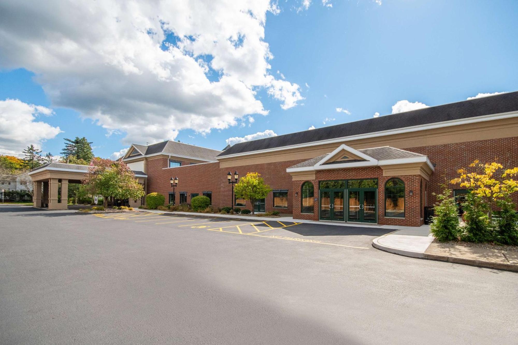 Hampton Inn East Aurora מראה חיצוני תמונה